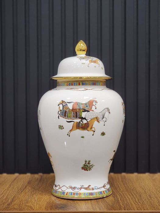 Фарфоровые итальянская качественные ваза