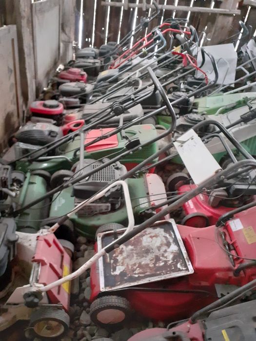 Mașini de tuns iarba