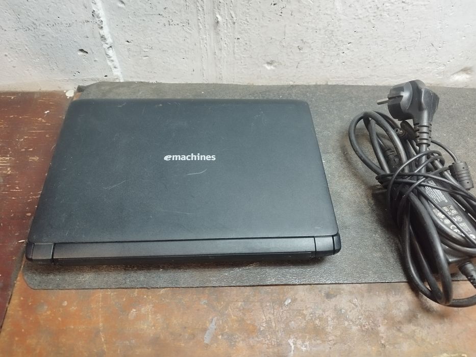 Minilaptop, notebook Emachines display 10"