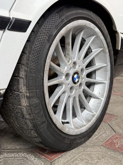 Продам диски на бмв р18 32 стиль