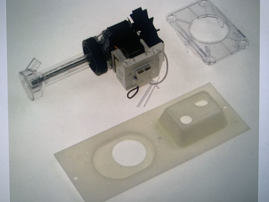 Pompa apa masina cuburi de gheata diferite marci si modele noi