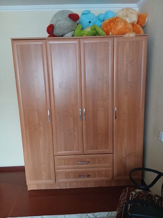 Шкаф для комнаты