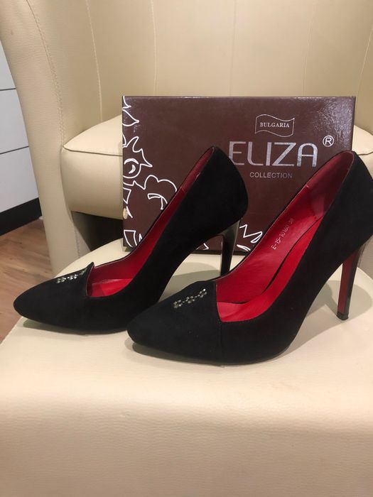 Дамски нови обувки на токче.