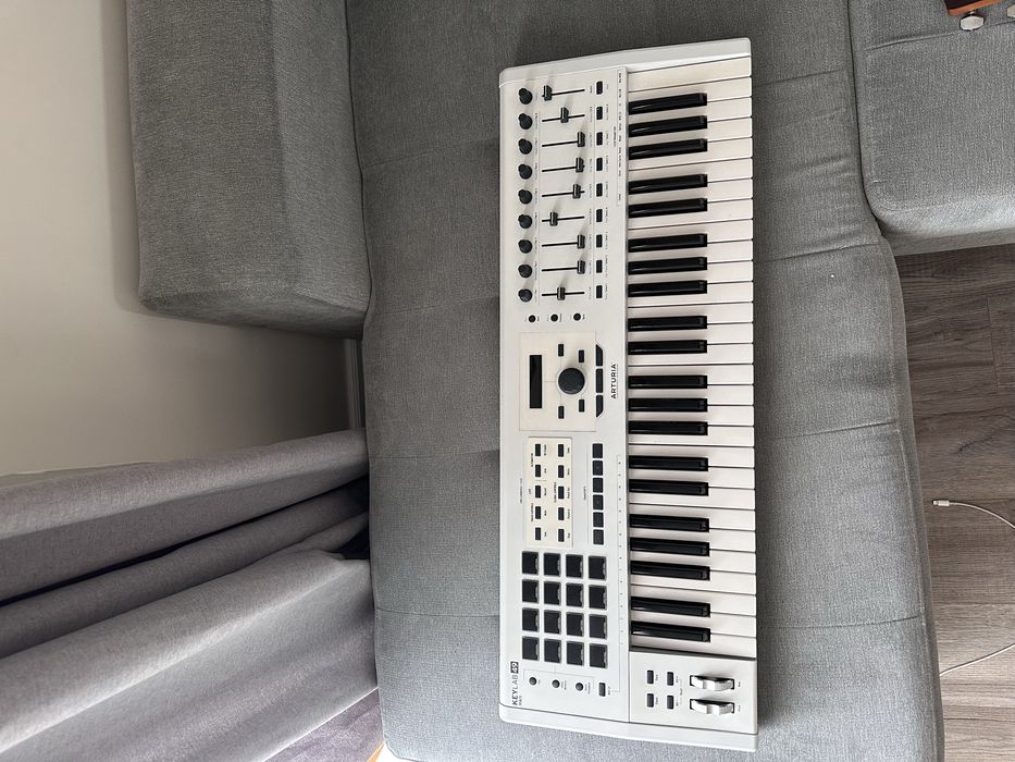 Clapa midi Arturia keylab 49 mkII