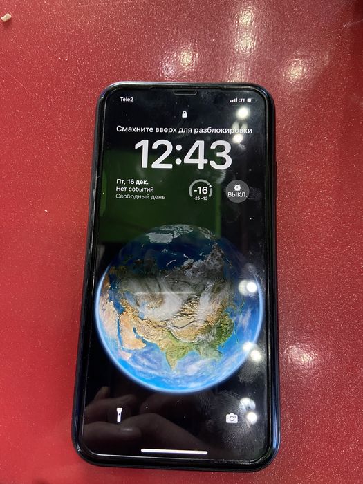 Продам айфон 11 64gb