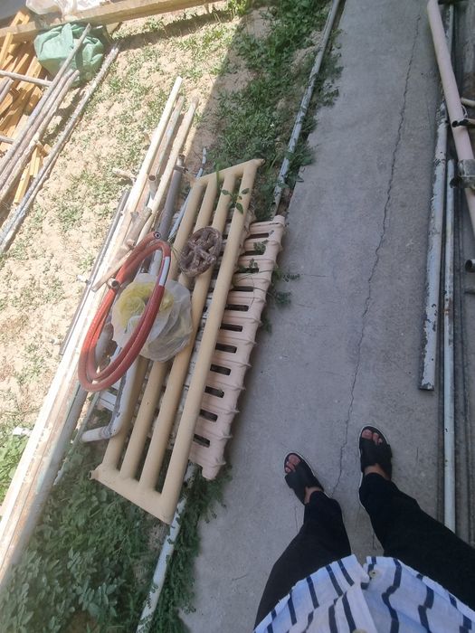 12 tali chugunniy radiator 2ta bor