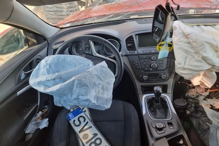 carcasa filtru motorina  filtru particule grile bord  Opel Insignia A motor 2.0CDTI dezmembrari dezmembrez