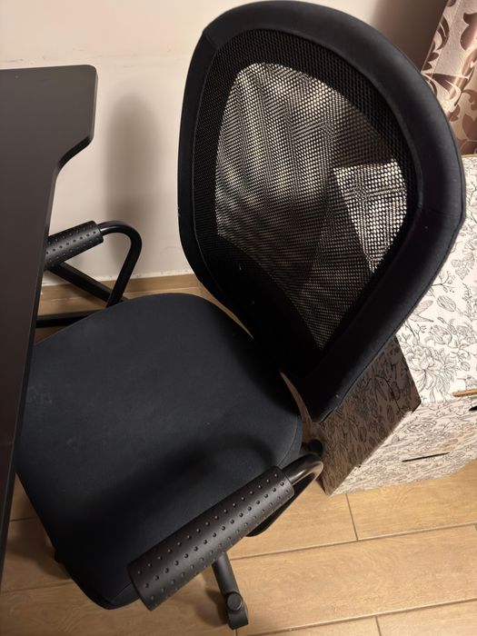 Set Birou Gaming (cadru metalic Z) + Scaun ergonomic cu plasă