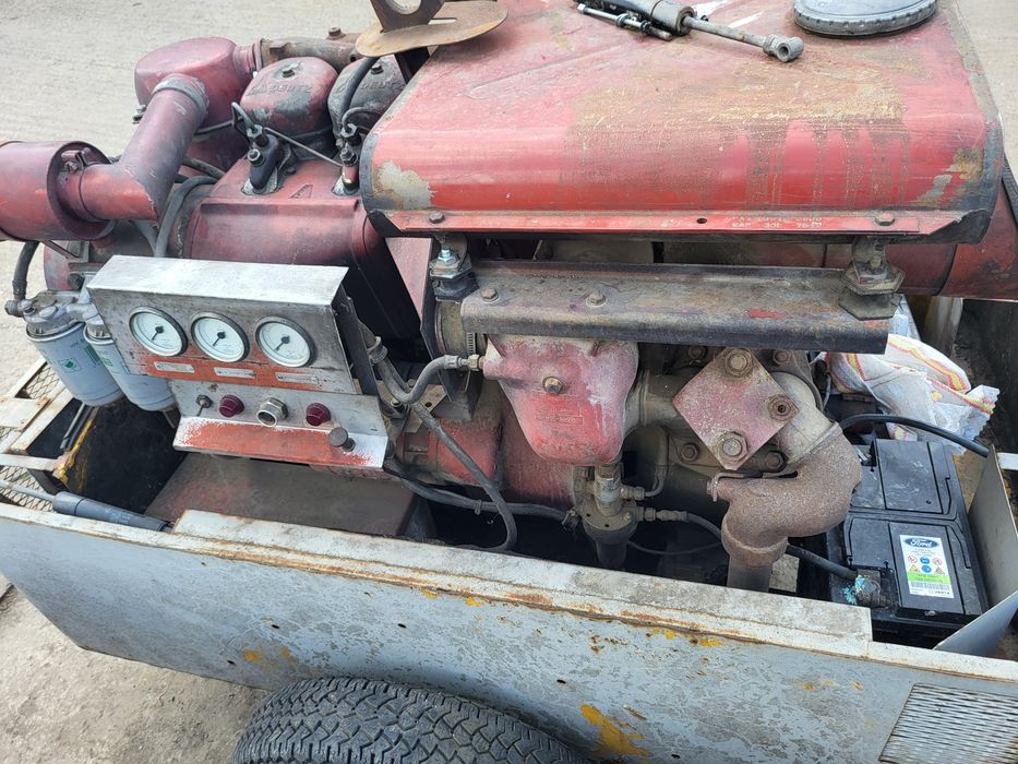 Vand motocompresor atlas copco