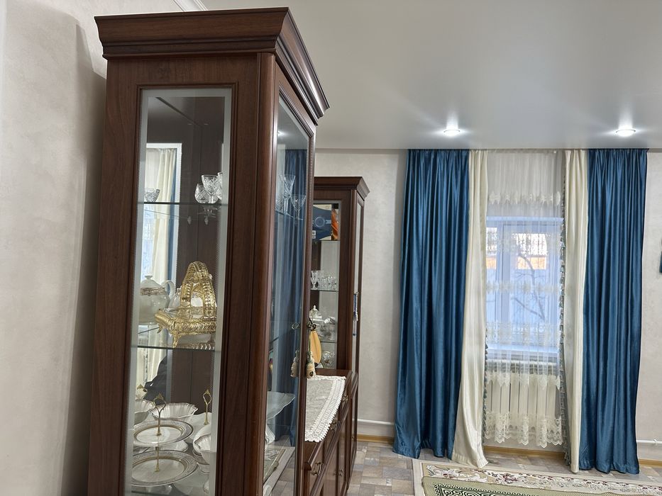 Жер үй сатылады.