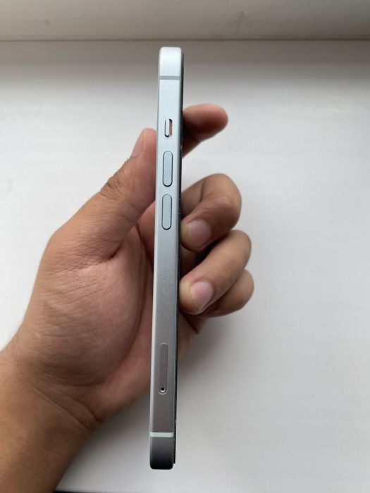 Iphone 15, 128gb akb 92%