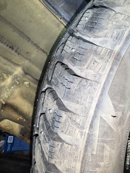 Продам зимние шины R15