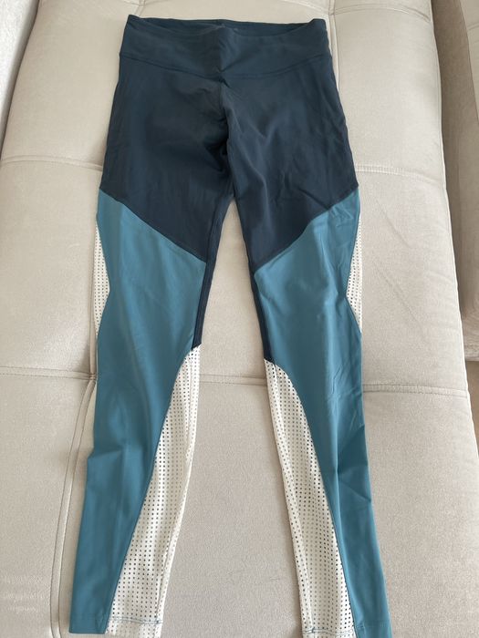 Спортивная женская одежда