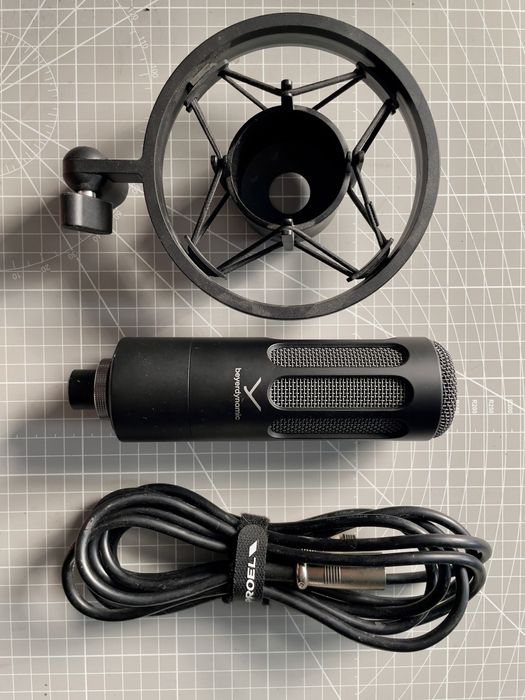 Микрофон Beyerdynamic + стойка Proel