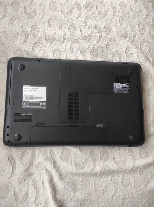 Лаптоп---ТOSHIBA