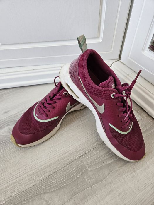 Кроссовки NIKE на девочку