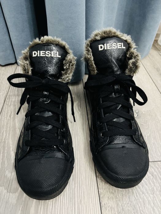 DIESEL - marime 39 ——