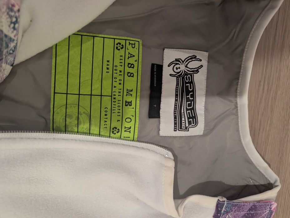 Geaca, pantaloni si caciula ski spyder