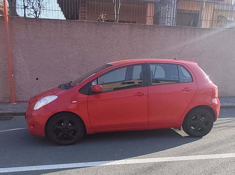 Unic proprietar, vând Toyota Yaris SOL(Full)/1.3 benzină/distribuție+revizie completă