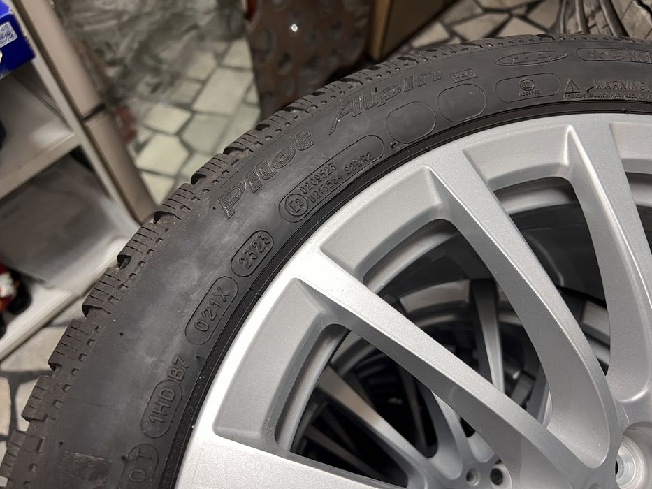 245/45/18 4броя зимни гуми Мишелин Алпин Дот 2323 99% нови