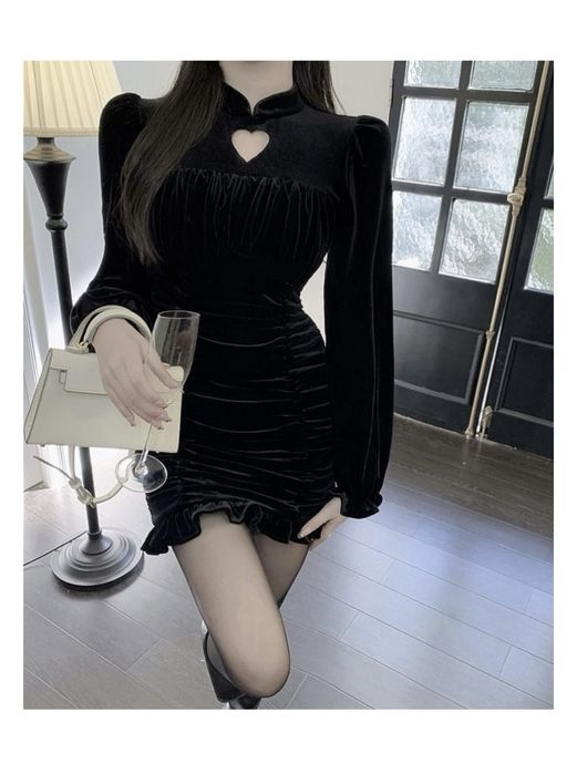 Продам платья новые размер 42-44