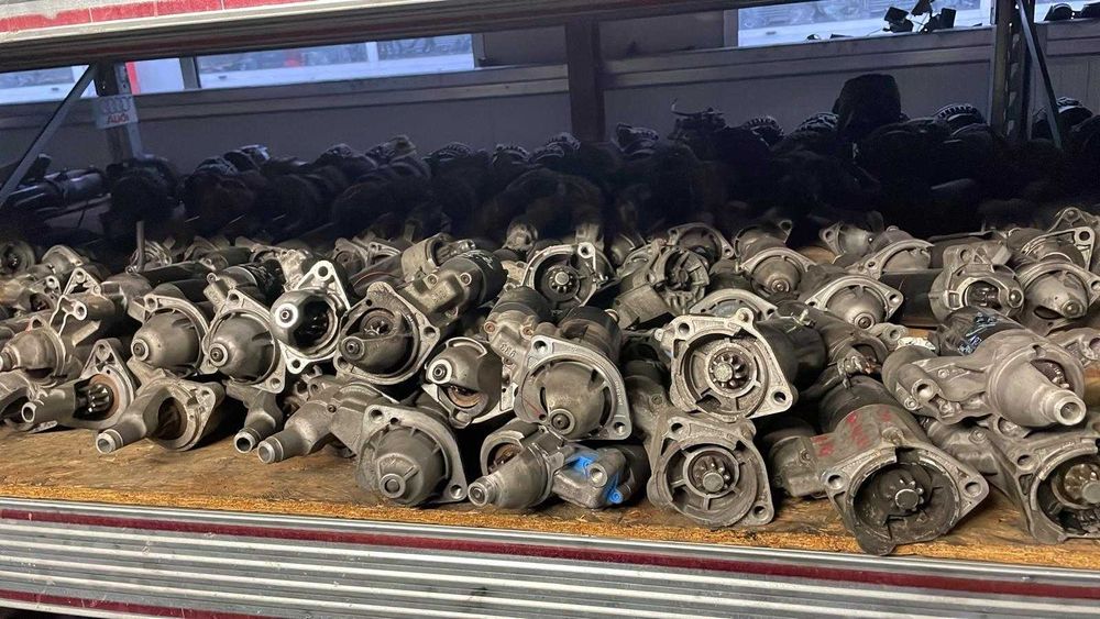 Vindem stoc marfa piese auto dezmembrari en gros pret 40.000 eur tva inclus