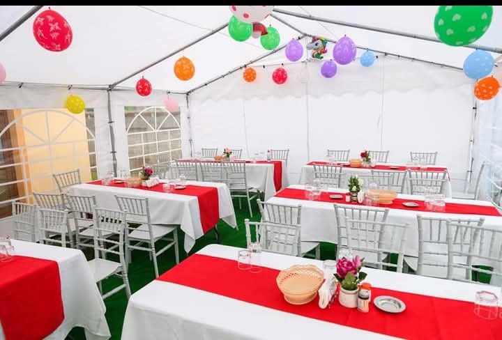 Închiriez cort evenimente