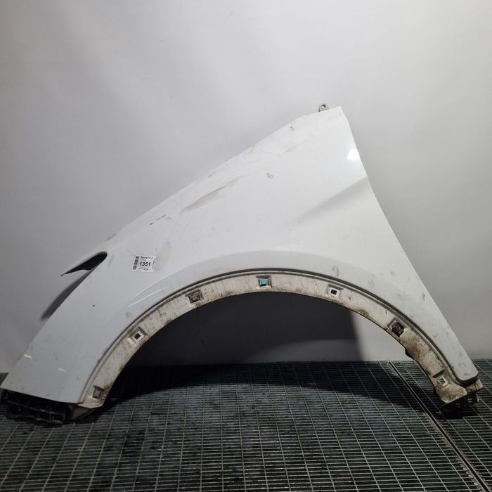 Aripa Stanga Fata Hyundai Santa Fe 3 2012 - 2016 4 Usi Creamy White NCW (1351)