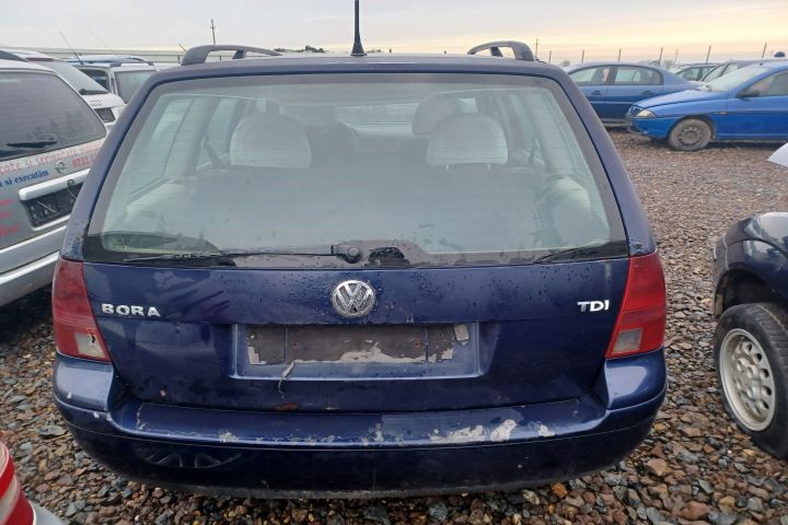 Capac culbutori 038103475M Volkswagen VW Bora prima generatie