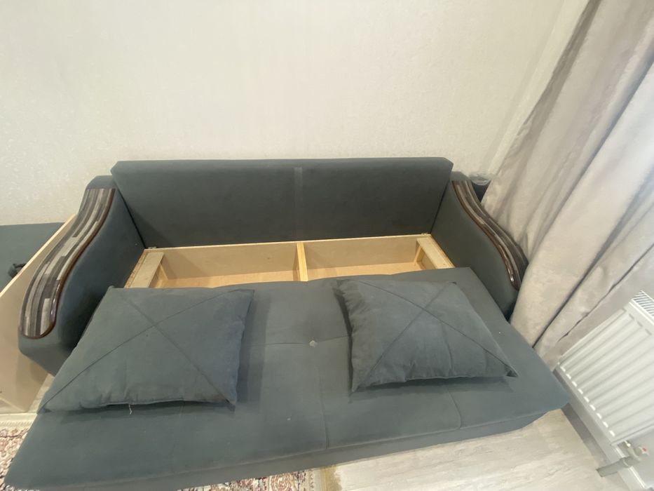 Продам диван для гостинной