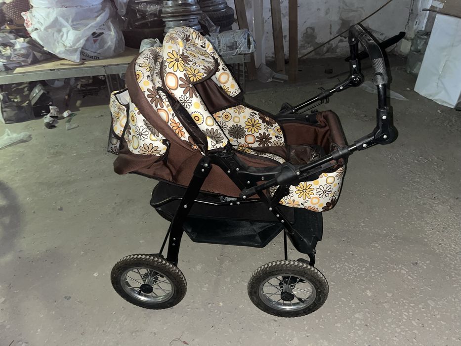 Продам детскую коляску