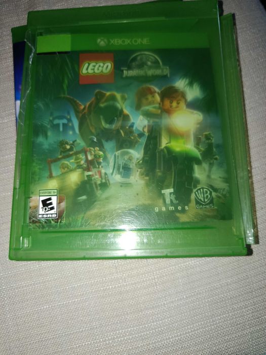 Два броя игри за Xbox one