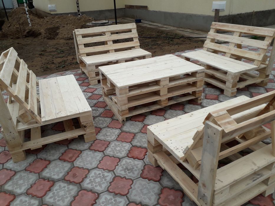 Мебель из Поддонов