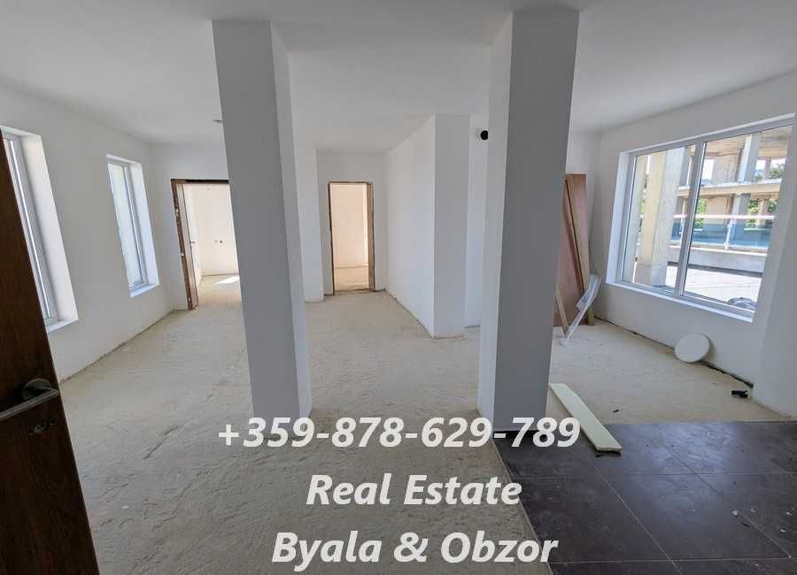 Продава се Тристаен апартамент в Обзор - 225 кв.м за 400 €/кв.м - Снимка #5