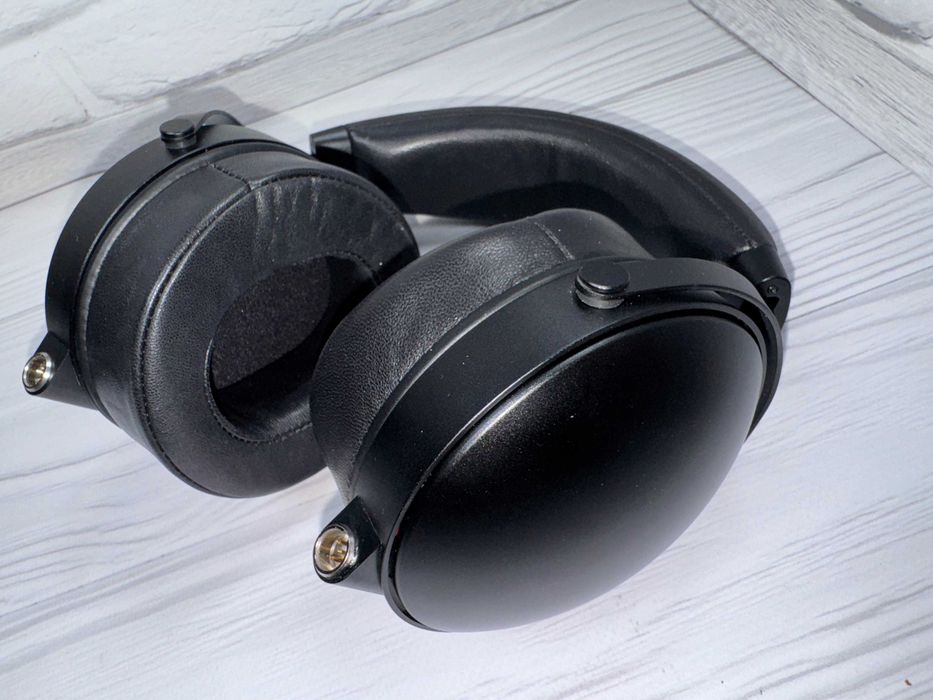Monolith M1570C Monoprice | Планарни аудиофилски слушалки около ушите (Circumaural) / Monolith M1570 C