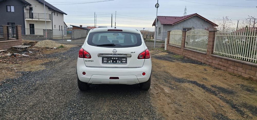 Nissan Qashqai 4x4 si 2x4