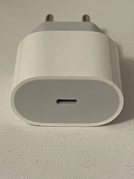 Incarcator original apple 20w