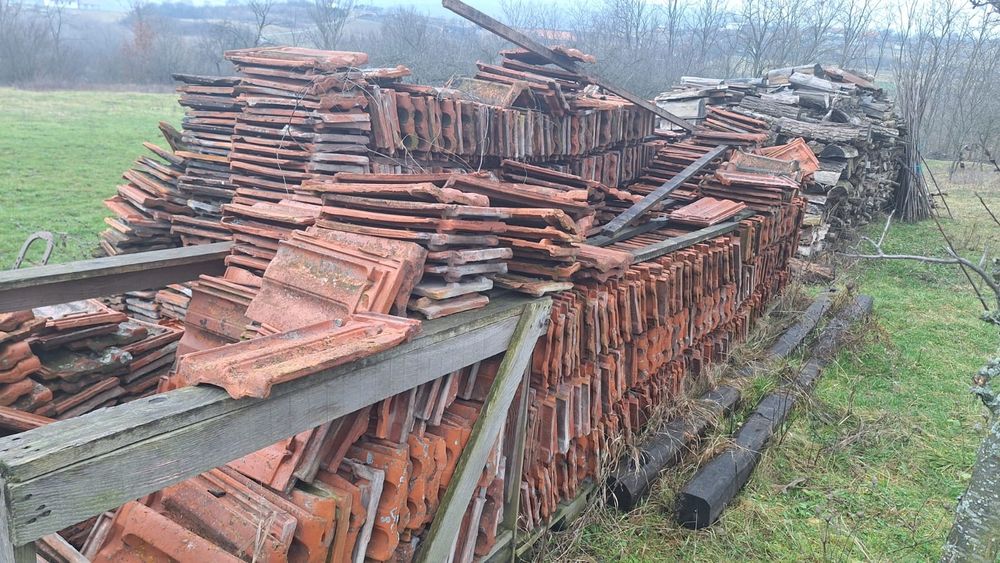 Țiglă  veche din demolari