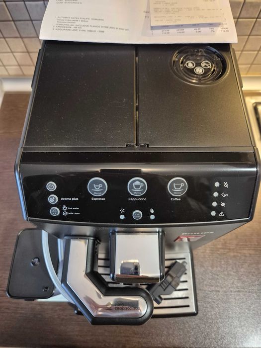 Espressor automat Philips Seria 3000 si Bonus