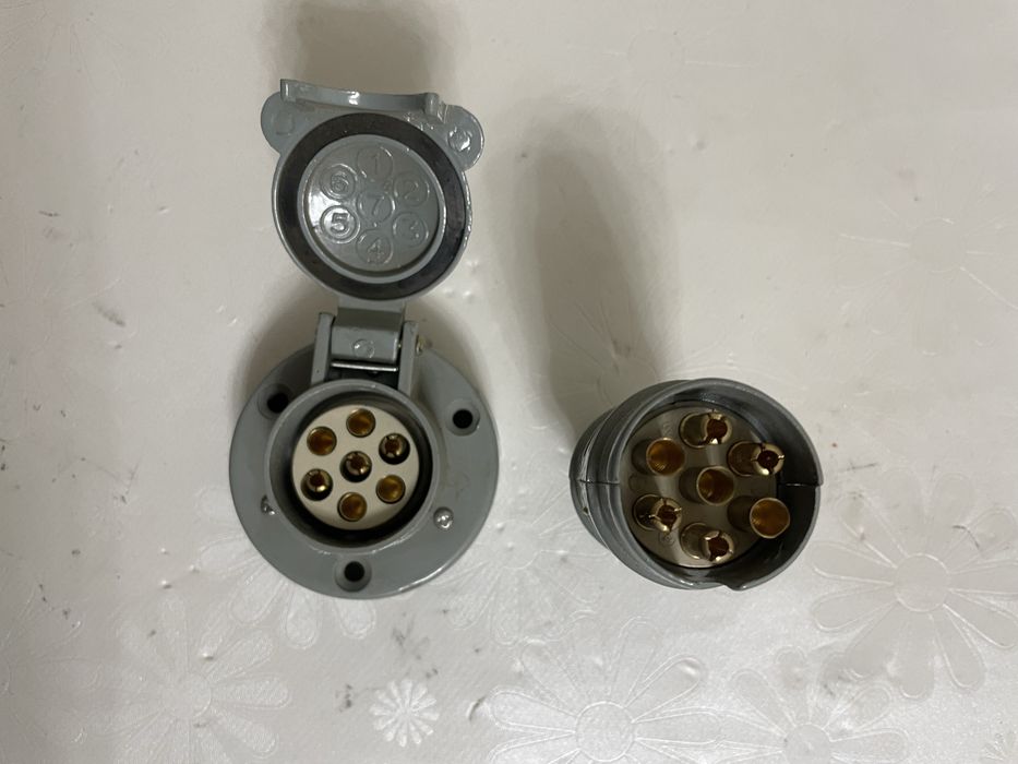 Розетка для прицепа