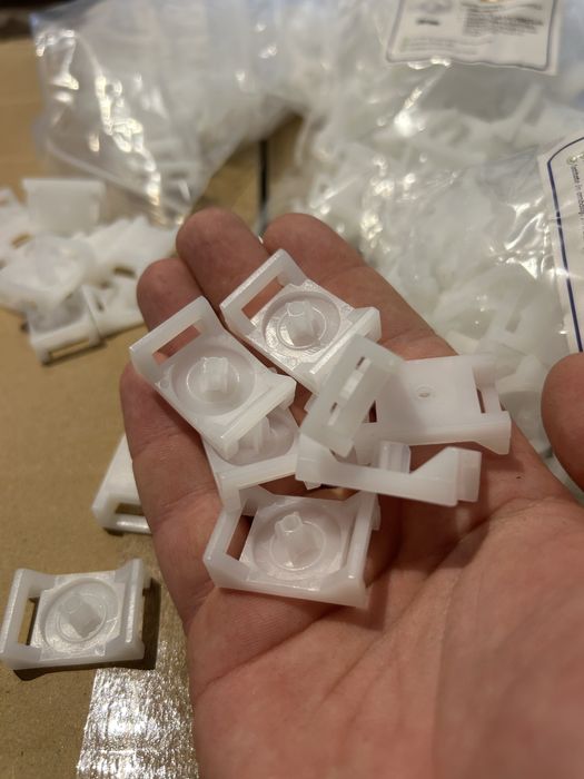 Suport brida pentru Pistoale de cuie pe gaz sau acumulator /