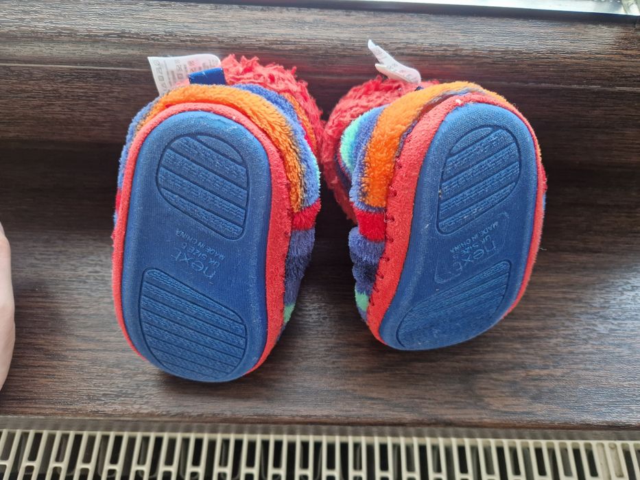 Botosei de casa NEXT marime 21.5