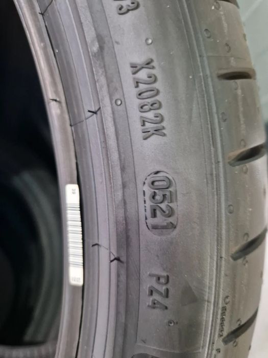 Anvelope noi vara Pirelli P-Zero cu * 225/40/19 93Y XL