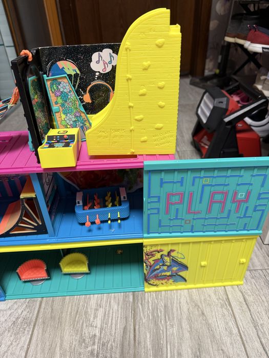 LOL Къща Контейнер