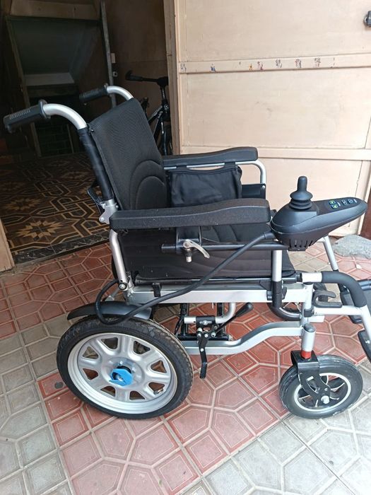 Nogironlar avtomat aravachasi