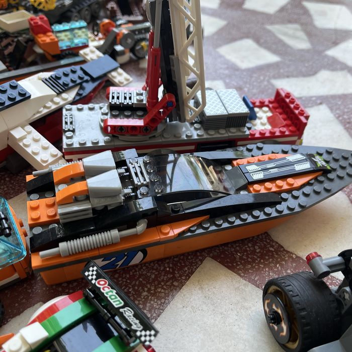 Lot LEGO Vrac 15 KG - Piese Originale (Star Wars, City Cargo, Technic, Plăci Drum) + Pungi Sigilate