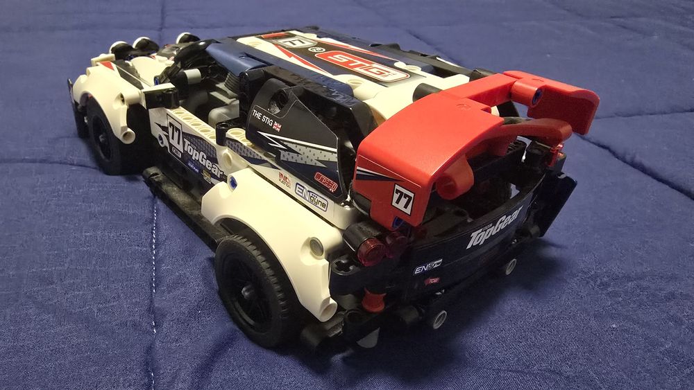 Masina lego construita