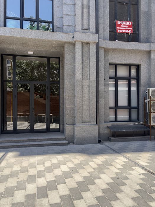 Сдаётся в аренду цокольный этаж 136 м кв жилой комплекс MILANO