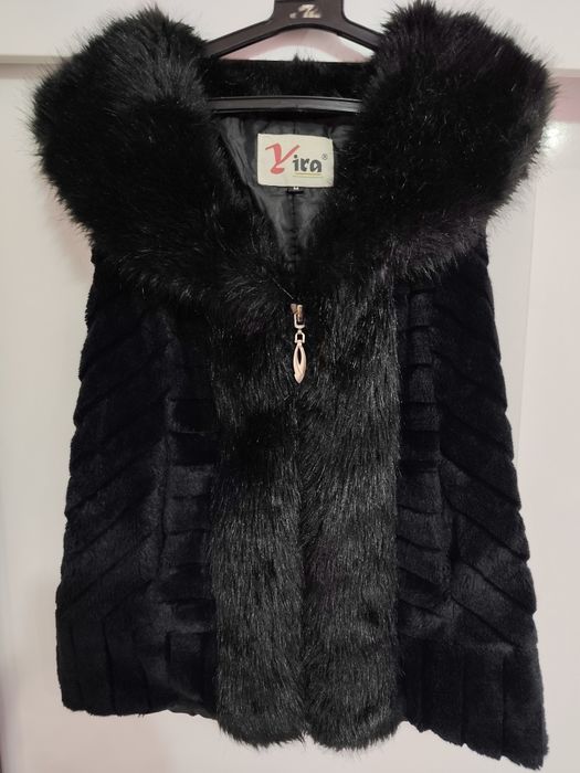 Дамски елек с пух