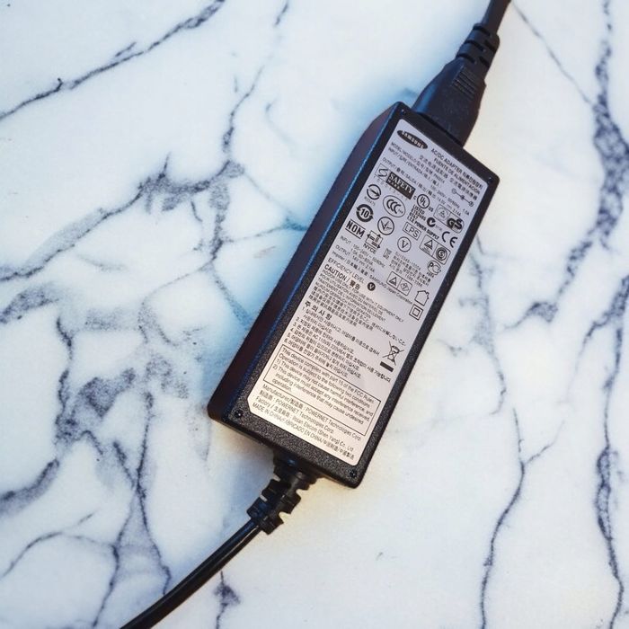 Монитор - Samsung - SyncMaster - "21.5" Full HD ! КАТО НОВ !